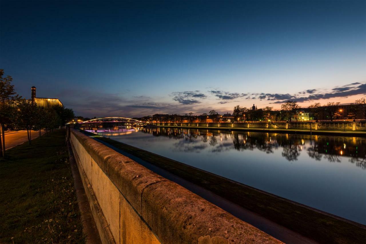 Home Far From Home Krakow Dış mekan fotoğraf